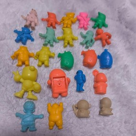 Nintendo Famicom Console with Erasers Figures Capsule Toys Video Game