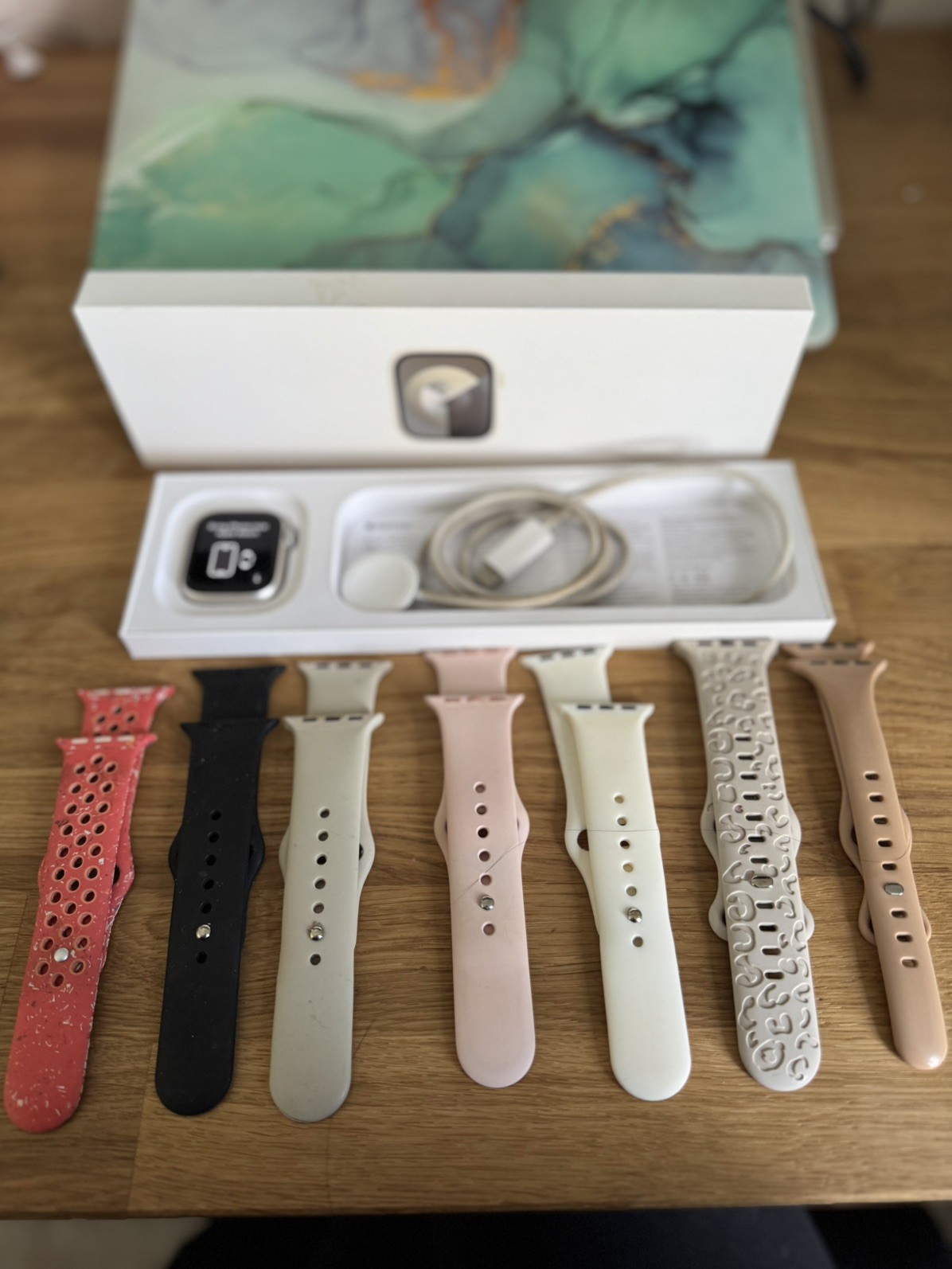 Apple Watch Series 9 41mm GPS Aluminium Case - Starlight, Very Good