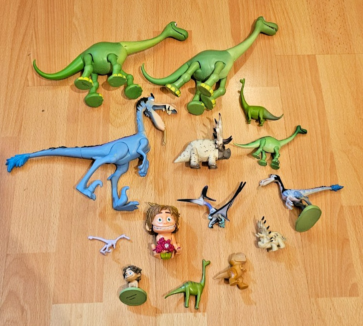 Disney The Good Dinosaur Action Figure Bundle