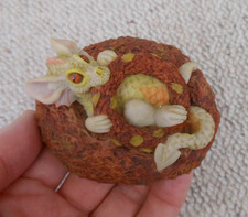 Enchantica Snappa Dragon Figure - finds a collar