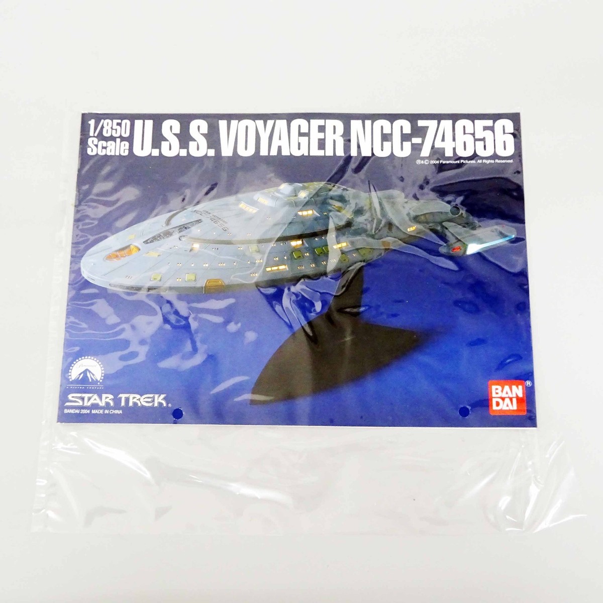 Star Trek NCC-74656 U.S.S. VOYAGER 1/850 Scale Model kit Japan