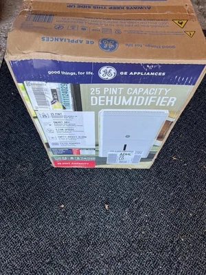 GE 1500 sqft 25 Pint Portable Dehumidifier with Smart Dry | ADHL25LD - Image 1 of 2