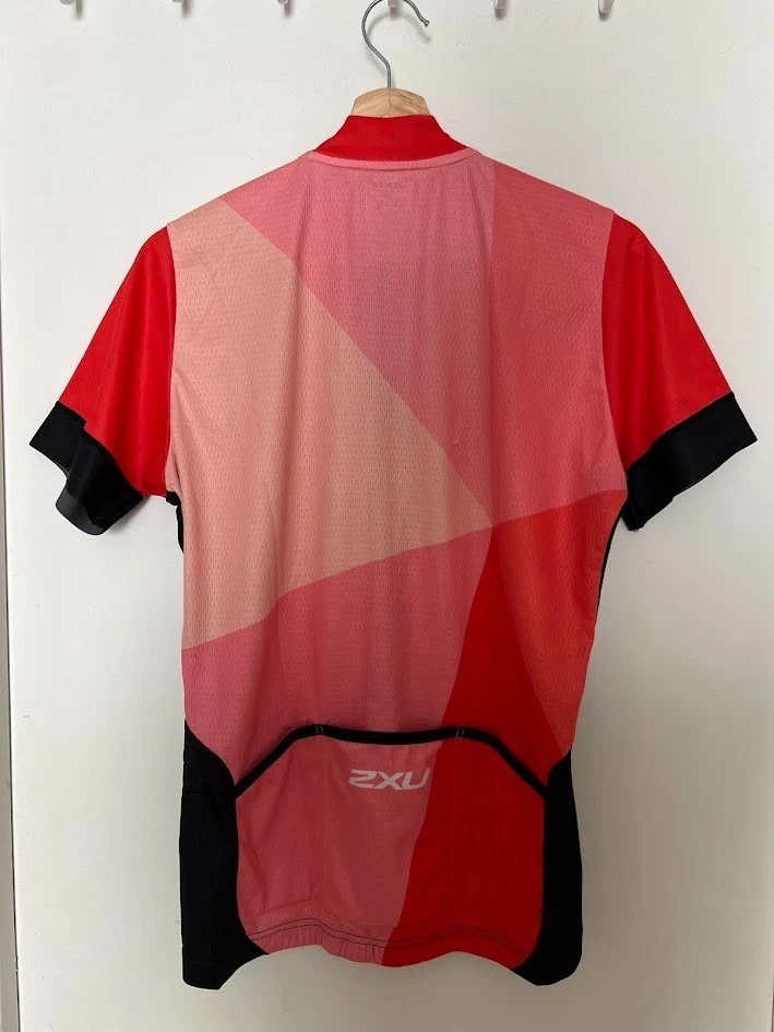 Camiseta deportiva de ciclismo geométrica rosa XL para mujer 2XU Foto 2 de 2