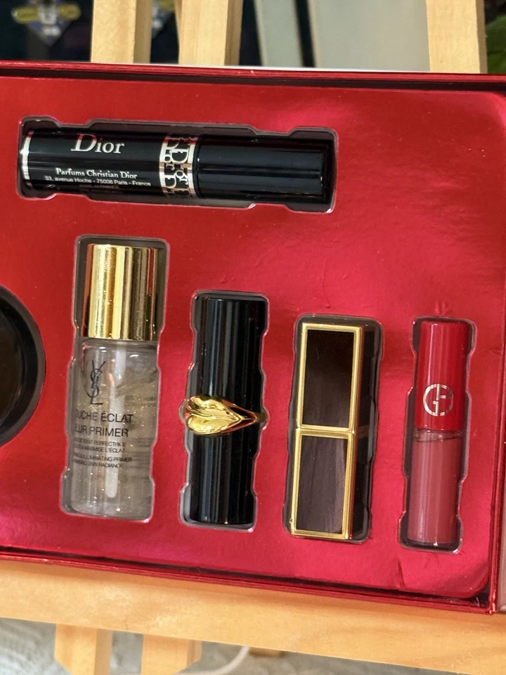 Nuevo kit de belleza de lujo Sephora: YSL, TomFord, Giorgio Armani, Dior Foto 4 de 4