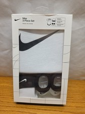 Nike Jordan 3 Piece Baby Boys Set, 0-6 Months Bodysuit, Booties, Hat Black/White