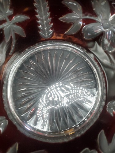 Red & Clear Cut Bowl Flowers With Scalloped Edge. 8" Across X 4" Height - Picture 2 of 14