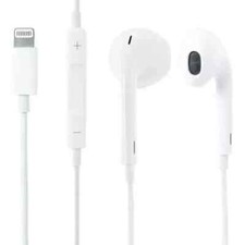 Apple A1748 Wired EarPods White Earphones Lightning Connector   New