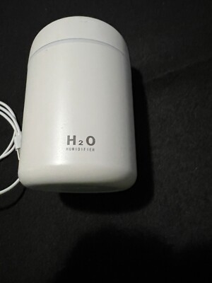 H2O Mini Humidifier Essential Oil Diffuser White Used