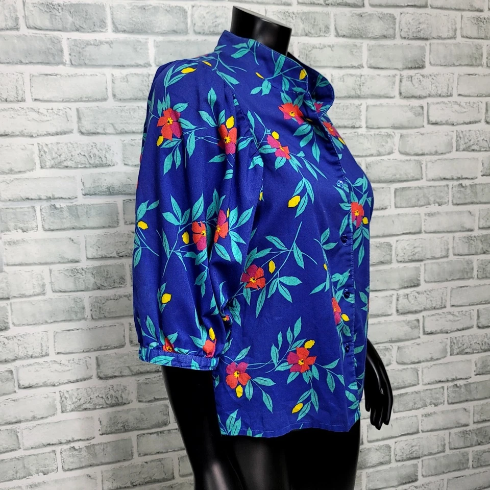 Vintage 80s Palm Club S/M Tropical Floral Button Front Blouse Semi Sheer Cotton - Image 2 of 4