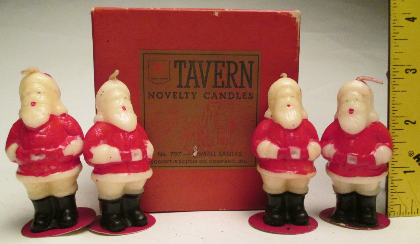 Vintage Flying Horse Tavern Novelty Candles 797 Set of 4 Santa's