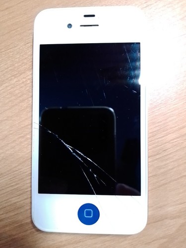 Apple Iphone A1332 White - Front Glass Broken UNTESTED !