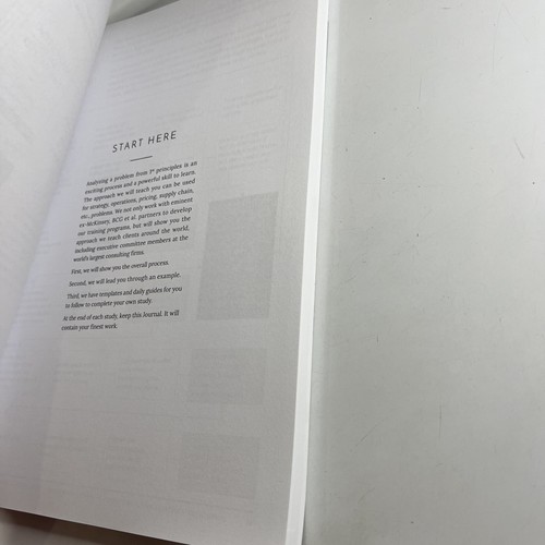 The Strategy Journal 1st Edition by Kris Safarova Paperback Consulting Textbook - 第 7/17 張圖片