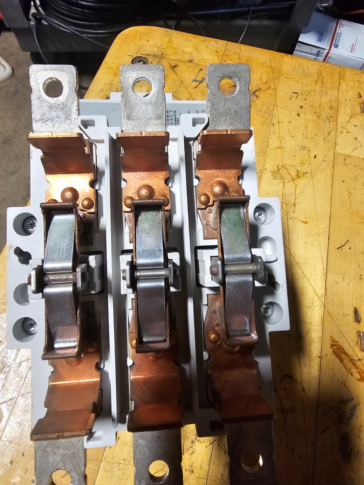 AB 100 D140  480 VAC 3 Phase 140 , 120 Volt Coil Amp Starter, Contactor