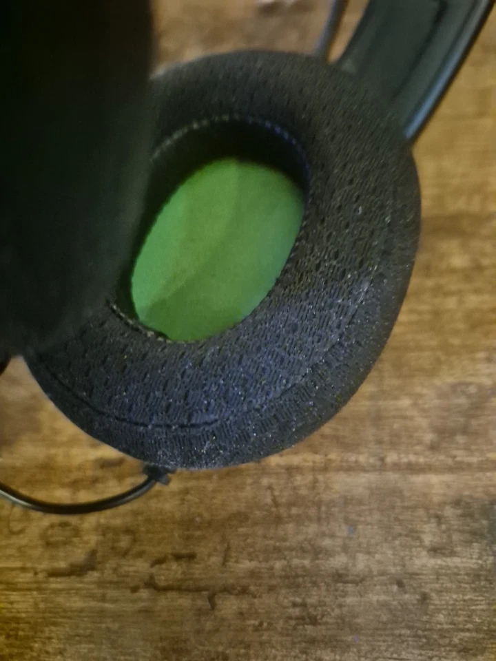 Auriculares para juegos Xbox One grises y verdes PDP LVL40 048-141 con cable con micrófono Foto 2 de 4