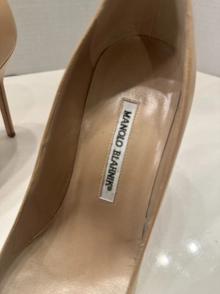 Tacones Manolo Blahnik nude para mujer talla 39 Foto 2 de 4
