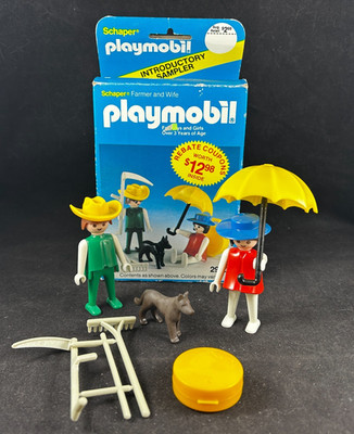 1983 PLAYMOBIL SCHAPER 2950 FARMER AND WIFE INTRODUCTORY SAMPLER COMPLETE IN BOX