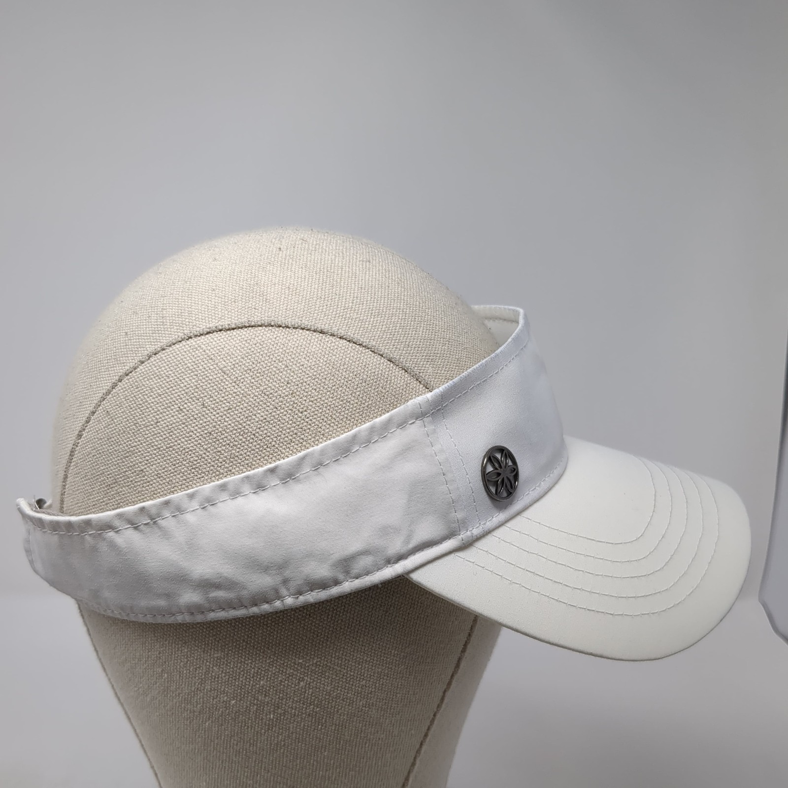 Gaiam Slideback Visor Hat Solid White One Size Ad… - image 5