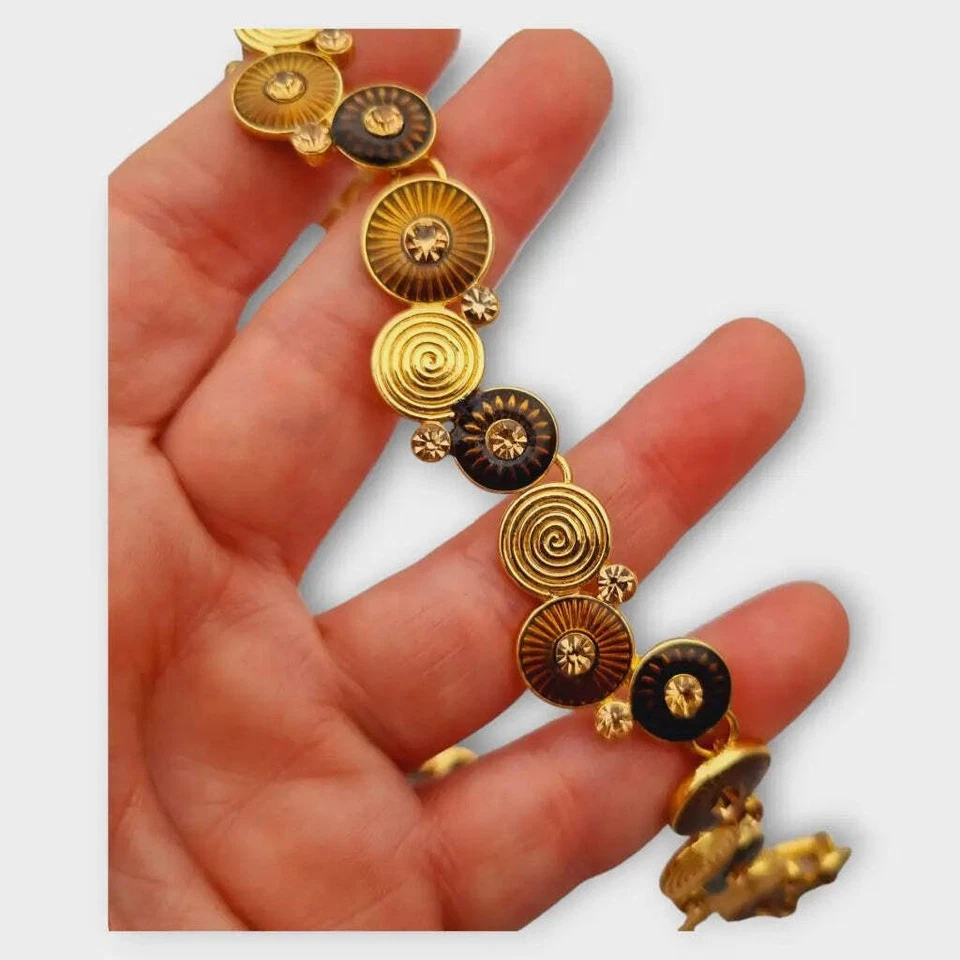 Collana dorata con smalto e strass da donna, collo marrone, - Immagine 2 di 4