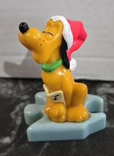 PLUTO - McDonalds 2000 Mickey's Once Upon a Christmas Toy
