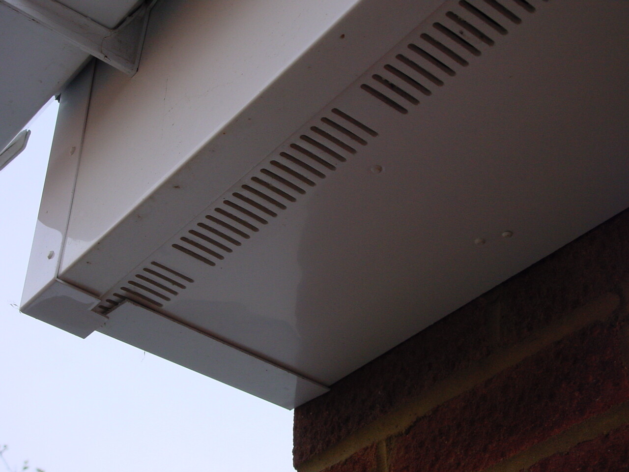 Soffit Vent Mesh 75mm 300mm 30m Rolls 2mm Mesh Holes eBay