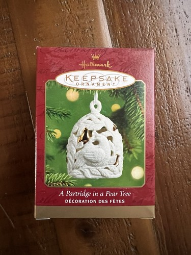 2001 Hallmark Keepsake Ornament - New - A Partridge In A Pear Tree - Imagen 1 de 2