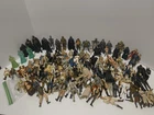 HUGE STAR WARS FIGURE LOT 130 1990-2005