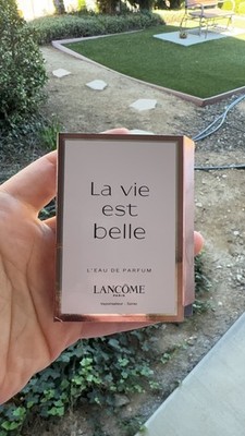 Lancome La Vie Est Belle L eau de Parfum Sample Size 1.2 ml/0.04 oz New