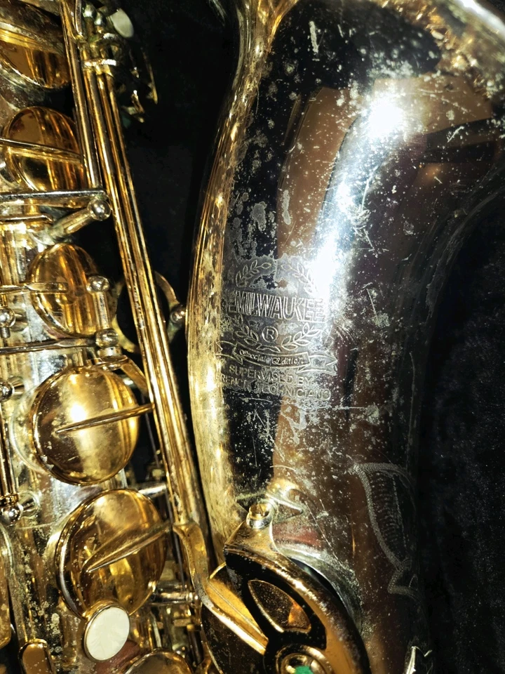 Saxofón tenor Milwaukee serie 700 Foto 2 de 4