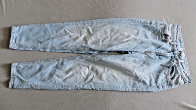 Bershka Jeans MOM Gr.32 Bundweite ca.31cm.,Länge ca.92cm.