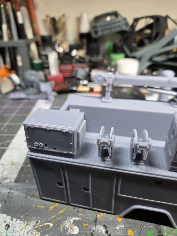 3d Resin Printed 1-24 Scale Mechanic Service Truck Bed With Craine  - Image 2 of 4
