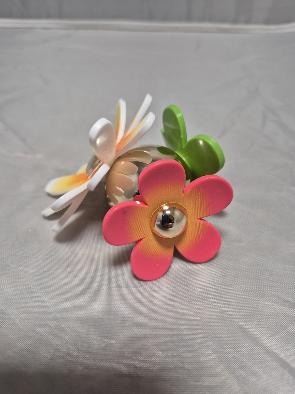 Cap For Daisy  By Marc Jacob For Women “ CAP ONLY “