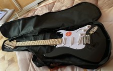 Chitarra Elettrica Squier by Fender Stratocaster Nero/bianco Mai Usata