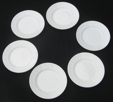 Six anciennes assiettes