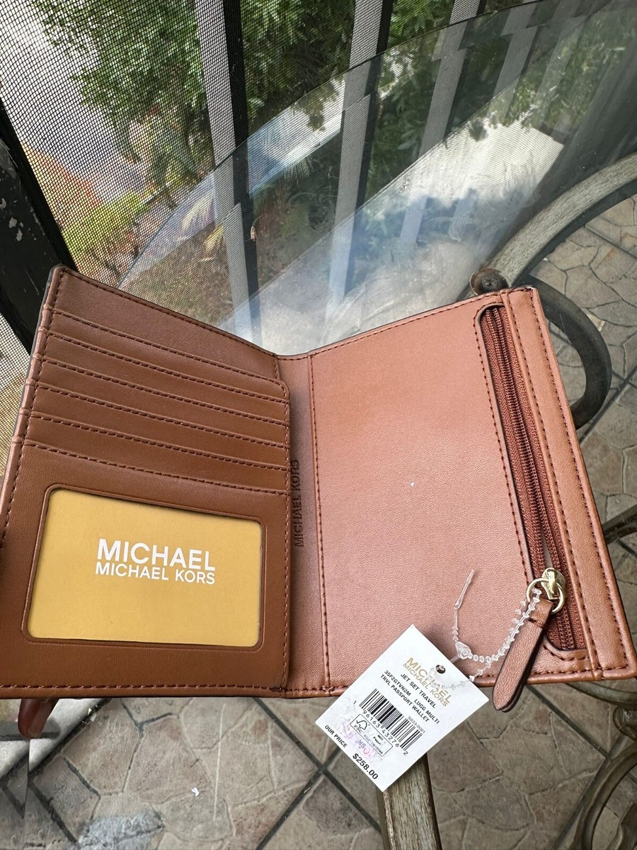 Michael Kors Jet Set Travel MK Women Passport ID Wallet Card Case Michael Kors Jet Set Travel MK Women Passport ID Wallet Card Case