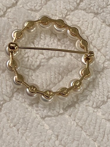 14K Yellow Gold Circle Brooch /Pin - Picture 2 of 3
