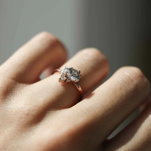 Ausgefallener 2 Karat Ovalschliff Moissanit Cluster Verlobungsring 14K Gelbgold vergoldet - Bild 12 von 16
