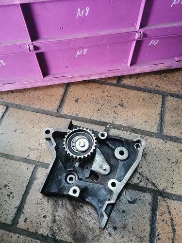 Original Opel Astra H J Zafira B Insignia A Halter Zahnrad Zahnriemen 55566023