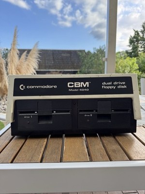 Commodore CBM Model 4040 Dual Drive Floppy Disk