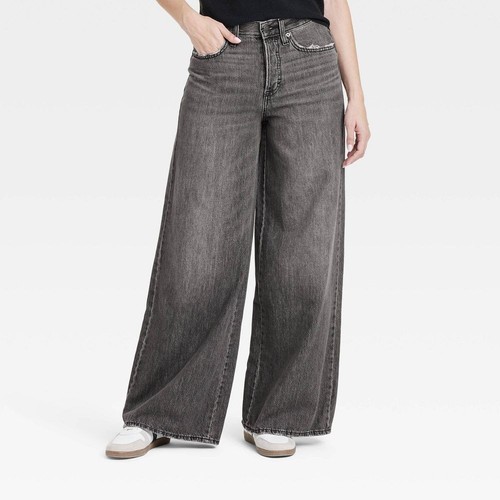 Women's Mid-Rise Super Wide Leg Jeans - Universal Thread Black Wash 4