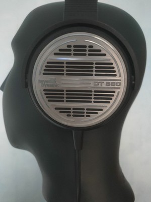 Beyerdynamic DT880