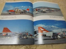 Mitsubishi T-2/F-1 Jet Model, Military Aircraft, Used, Collectible zzc