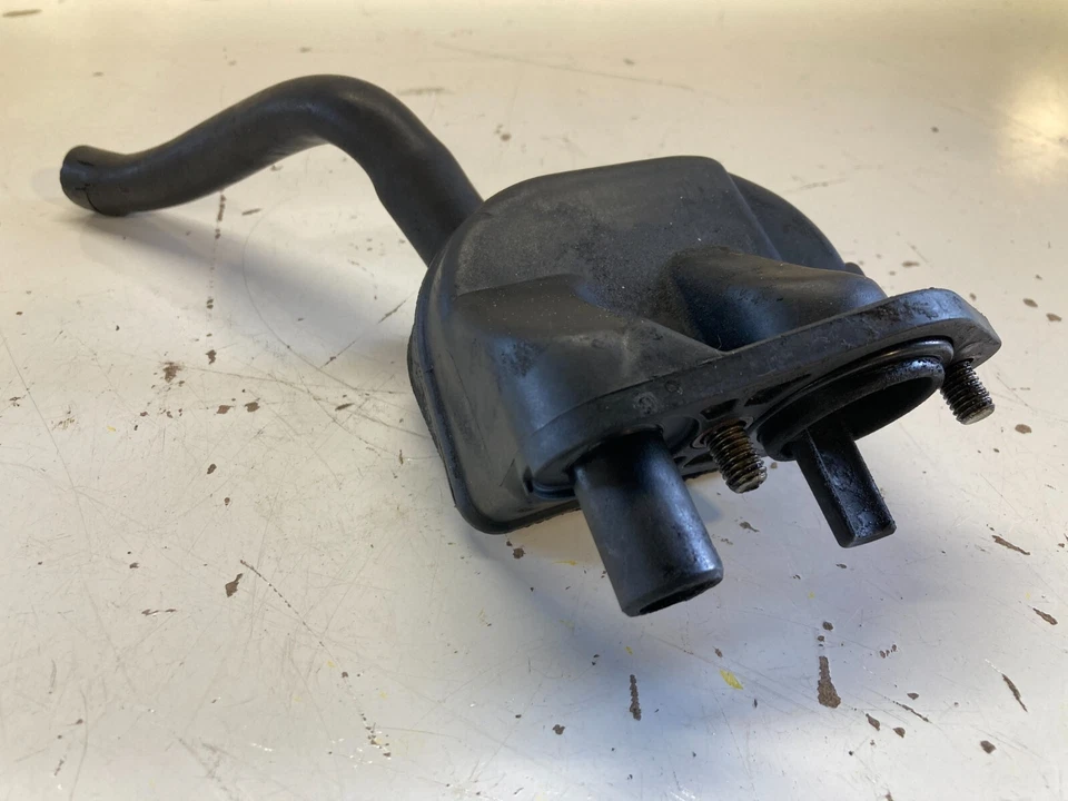 Caja respirador separador de aceite Volvo B230 Eng.240 244 245 740 760 780 940 "trampa de aceite" Foto 2 de 4