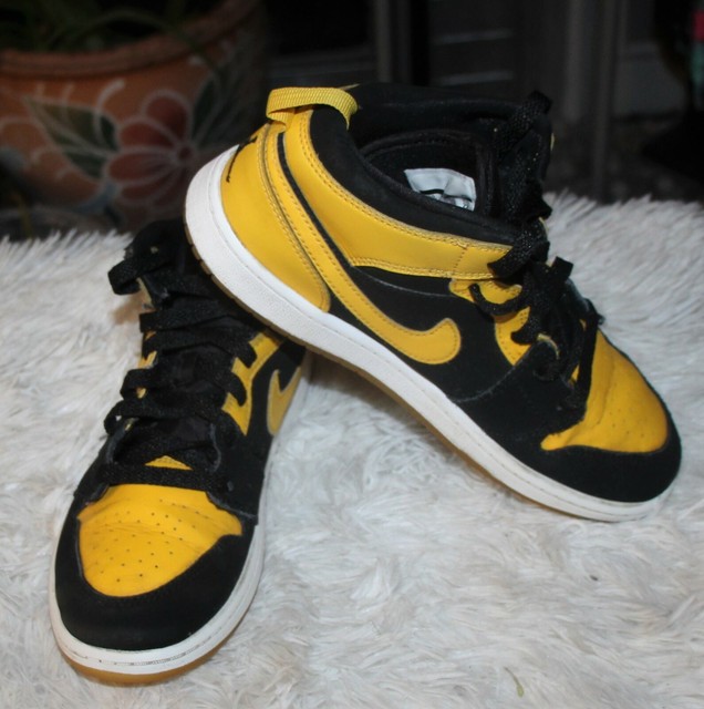 AIR JORDAN 1 MID BLACK/ YELLOW 2017 