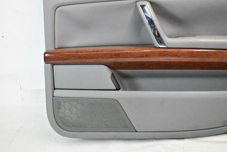 VW VOLKSWAGEN PHAETON 2004-2006 PANEL DE MOLDURA DE PUERTA DEL LADO DEL PASAJERO DELANTERO DERECHO OEM Foto 4 de 4