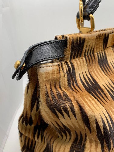 Fendi Peekaboo calfskin Top Handle Handbag RARE beaded Large pattern neutral - Picture 9 of 24