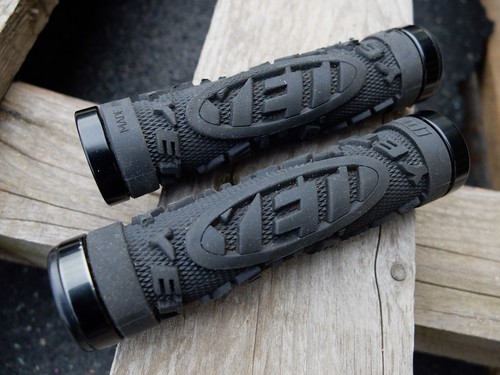 + ODI YETI CYCLES Lock-On Griffe Bonus Pack + SEHR GUTER ZUSTAND +
