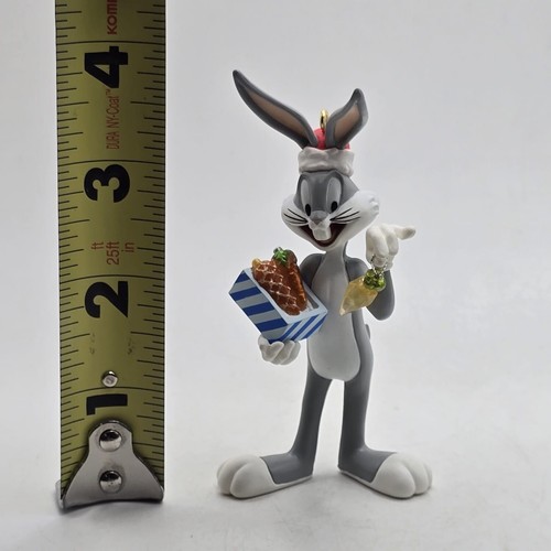Vintage 2002 Hallmark Keepsake Ornament A Very Carrot Christmas Bugs Bunny - Picture 9 of 9