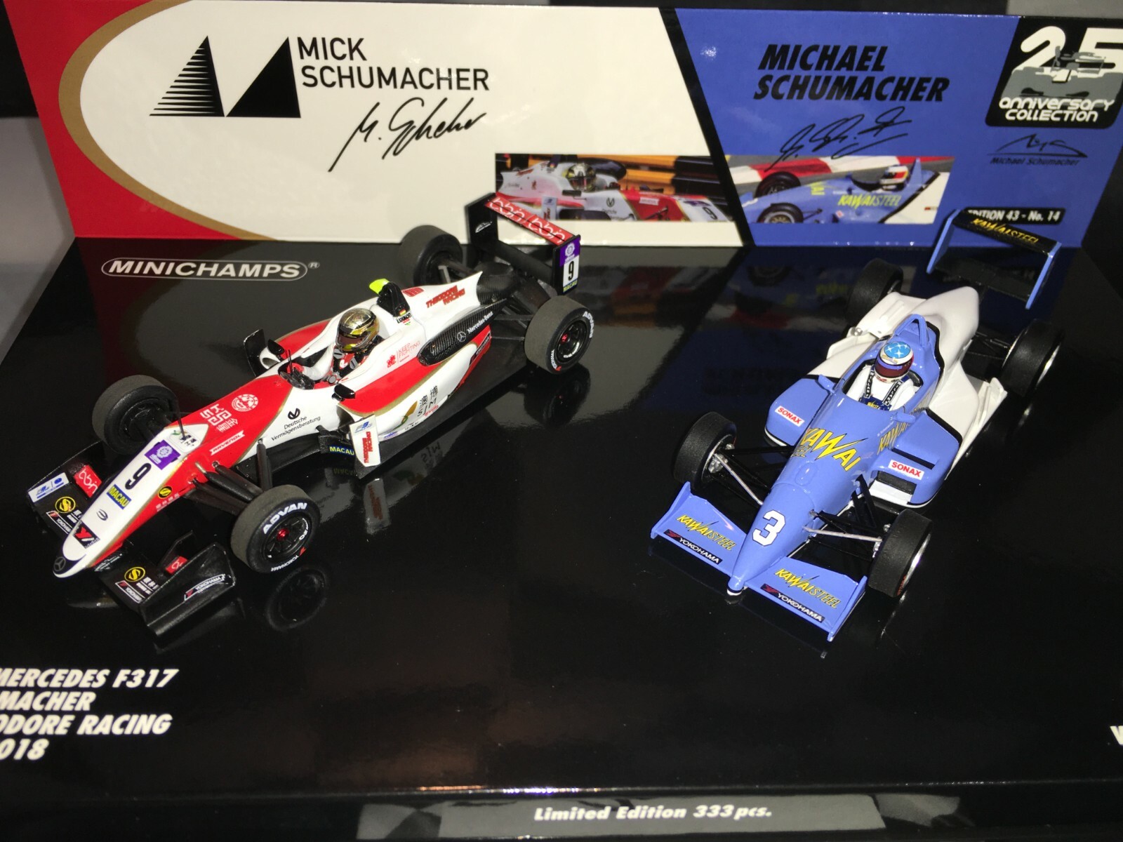 1:43 Minichamps Michael Schumacher / Mick Schumacher Double Set Macau 1990/2018