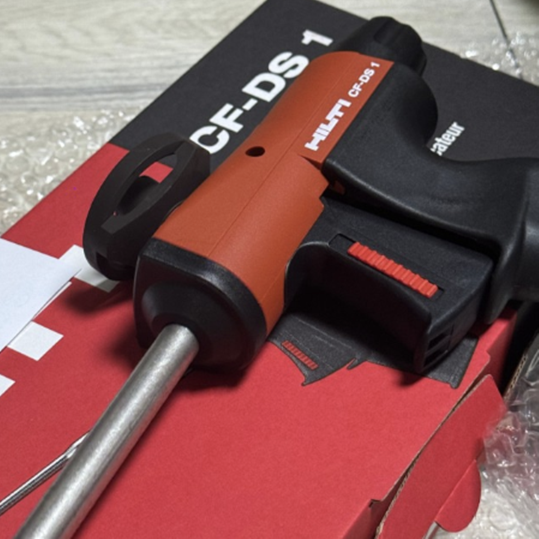 Hilti CF-DS-1 Deluxe Dispenser Gun for Foam Insulating Hilti CF-DS-1 Deluxe Dispenser Gun for Foam Insulating
