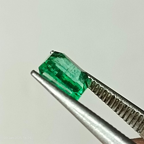 1.45CT 2 pcs Natural Emerald Loose Gemstone for Ring & Pendant Jewelry Making - Picture 11 of 19